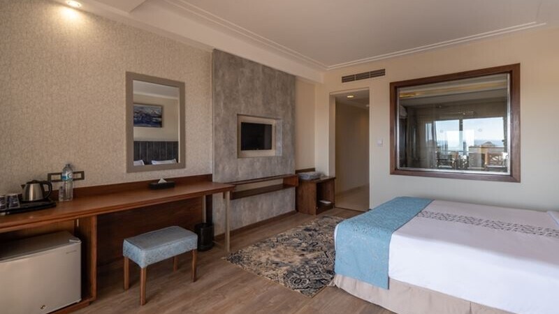 Serenity Alpha Beach